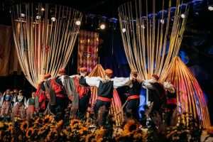 BOGATSTVO TRADICIJE U SRCU VINKOVACA: Predstavile se i hrvatske folklorne skupine iz Njemačke, Austrije, Švicarske... Vinkovačke jesni / Foto: Fenix (MT)