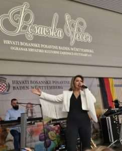 POSAVSKA VEČER 2024. U STUTTGARTU: Slavlje tradicije, kulture i zajedništva Posavljaka Posavska večer u Stuttgartu / Foto: Fenix (Ivan Jeleč)