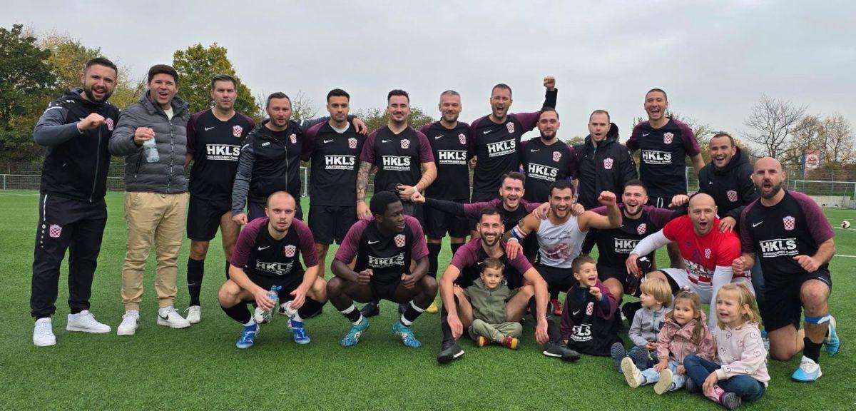FRANKFURT: Prva momčad Croatije izgubila 5:2 od Kosova, sigurne pobjede druge i momčadi veterana Croatije Druga momčad Croatije Frankfurt / Foto: Fenix (D. Pleša)