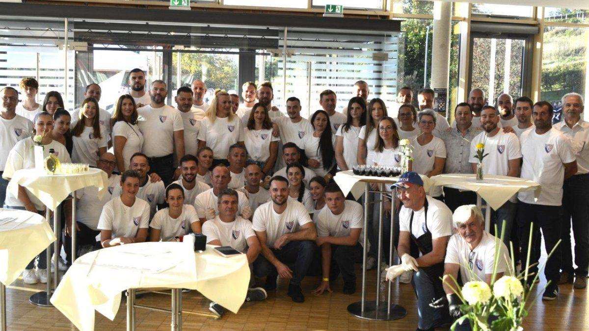CROATIA HEILBRONN PROSLAVILA 40 GODINA POSTOJANJA: Svečana zabava uz nastup folkloraša iz Heilbronna i Stuttgarta, Eventum Banda i Mate Bulića