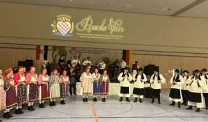 POSAVSKA VEČER 2024. U STUTTGARTU: Slavlje tradicije, kulture i zajedništva Posavljaka Posavska večer u Stuttgartu / Foto: Fenix (Ivan Jeleč)
