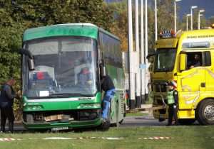 Sudar tramvaja i autobusa / Foto: Hina