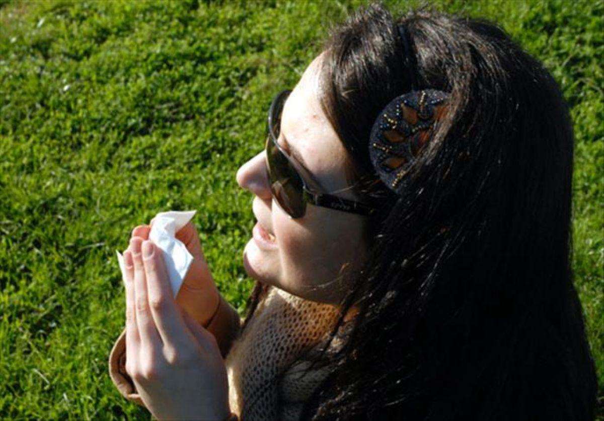 Curenje iz nosa je jedan od najčešćih znakova alergije / Fpto: Anadolu