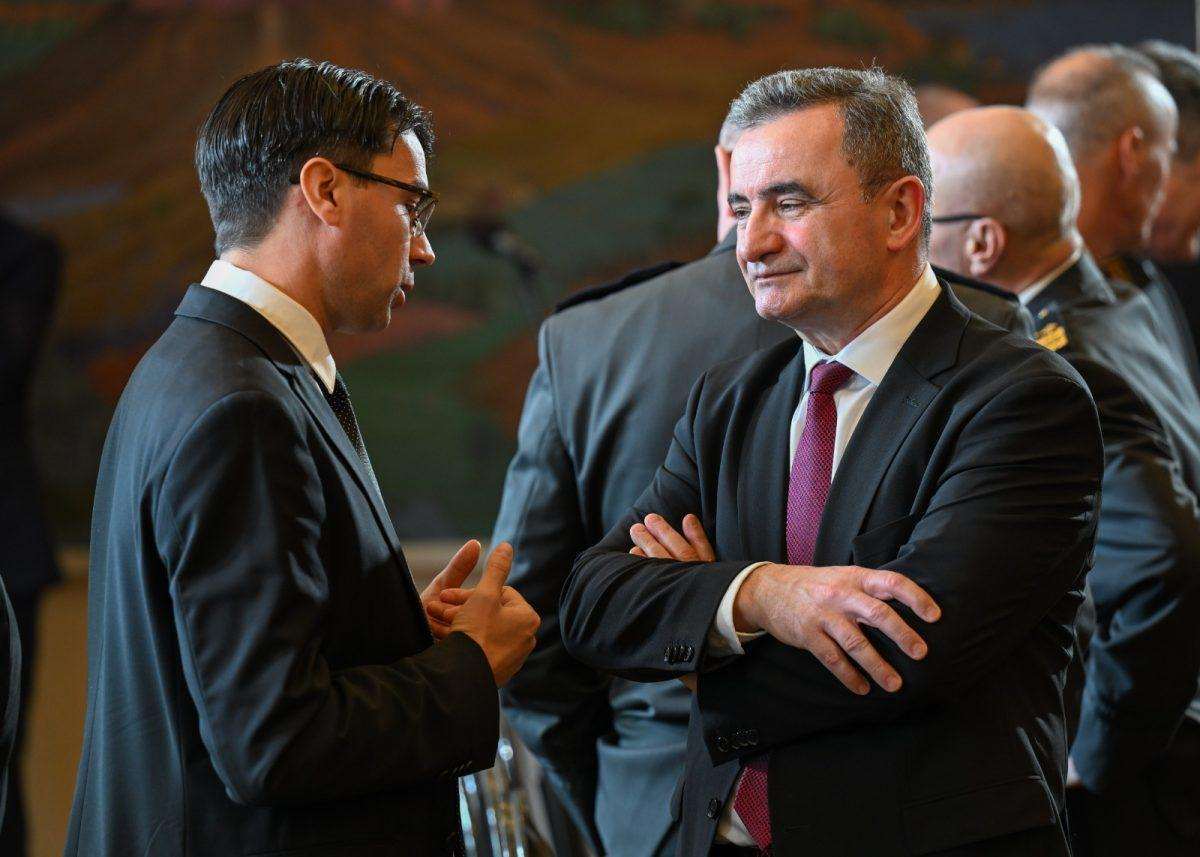 Hrvat iz Münchena Đuro Božanović i predsjednik Ivica Olujić/ Foto: Privatna arhiva