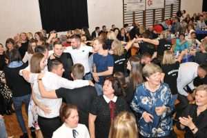 (FOTO)VESELO I SVEČANO U ŠVICARSKOJ: Proslavljeno 40 godina od osnivanja Fonda hrvatskih studenata (FOHS)