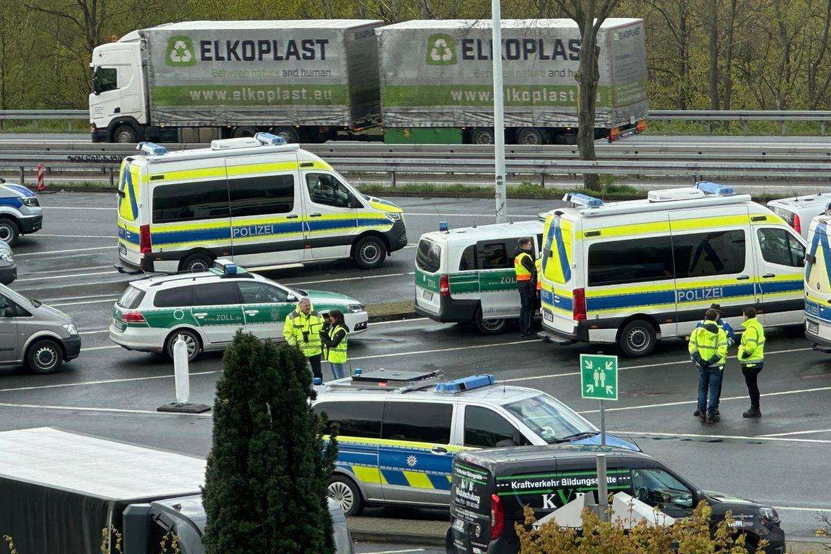 Kontrola kamiona i teretnih vozila (ILUSTRACIJA) / Foto: Fenix (SIM)