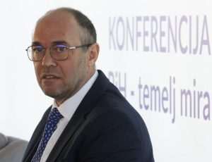 Davor Ivo Stier na konferenciji "Sigurnost u BiH - temelj mira i sigurnosti" / Foto: Hina