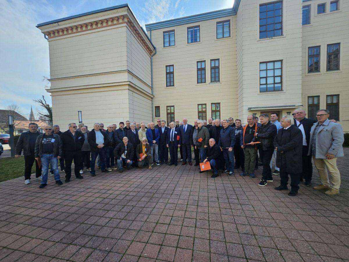 : U Osijeku osnovan Hrvatski časnički zbor Osječko-baranjske županije/ Foto: HČZ OBZ