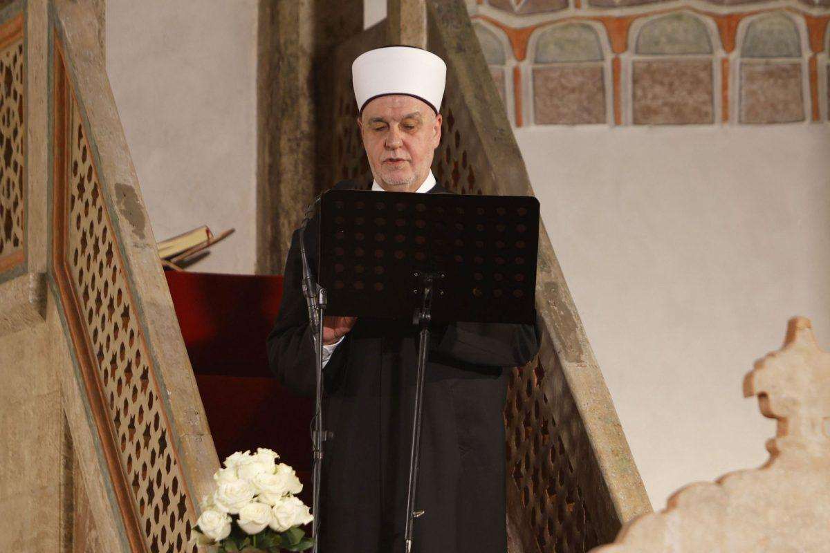 Poglavar Islamske zajednice u Bosni i Hercegovini Husein Kavazović / Foto: Hina