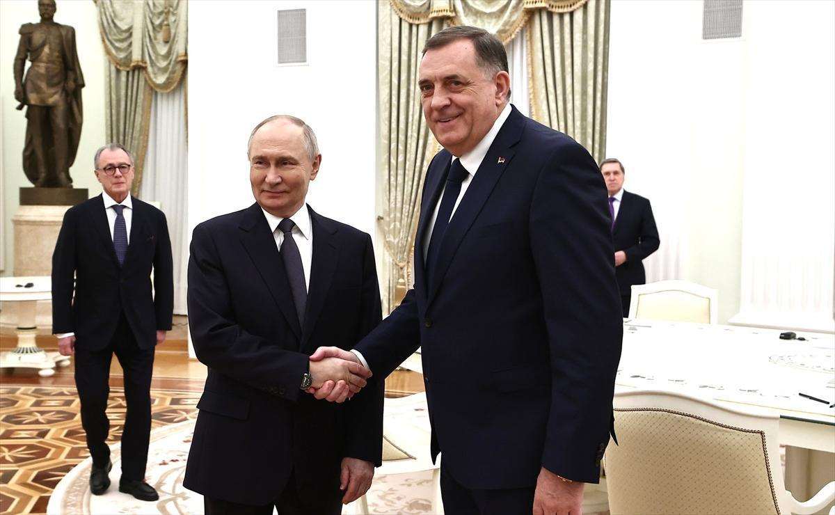 Vladimir Putin i Milorad Dodik/ Foto: Anadolu