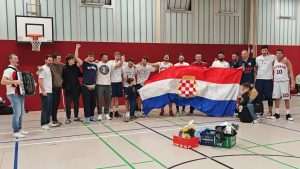 Slavlje igrača CroBasketsa Essen nakon pobjede / Foto: Fenix (SIM)