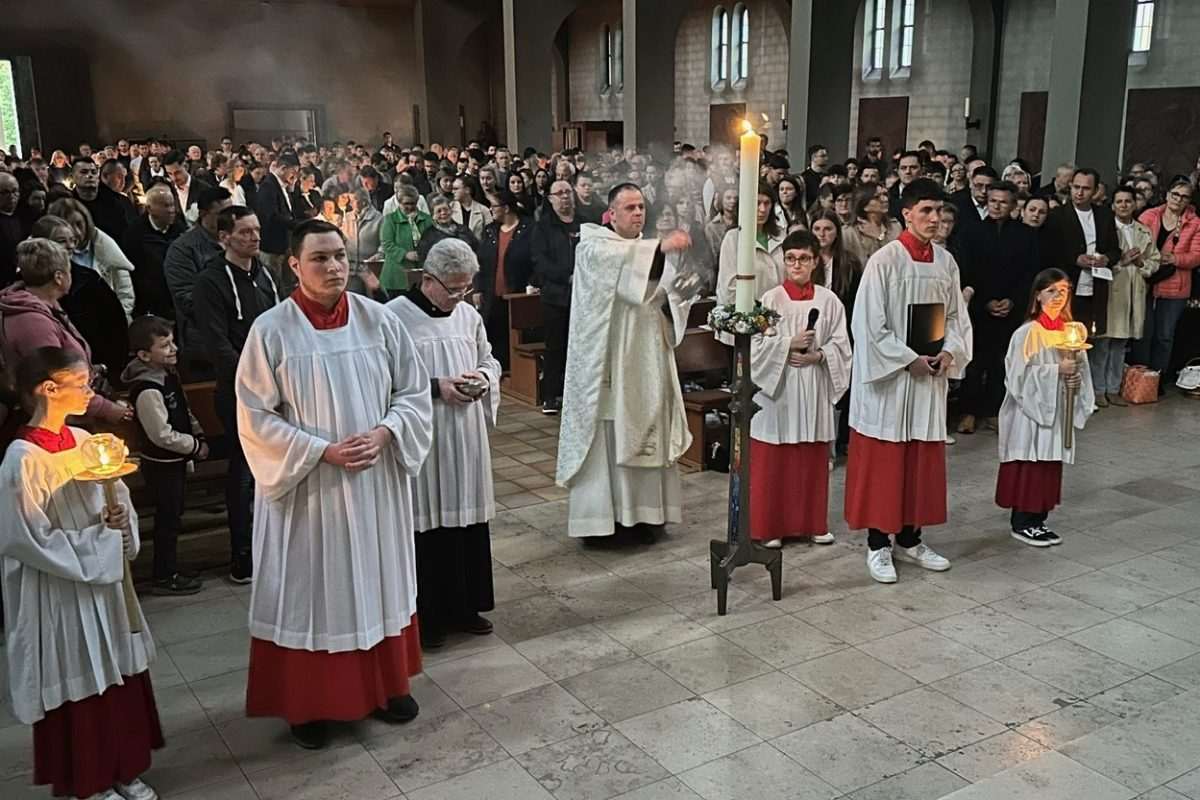 Uskrsno bdijenja u crkvi u Offenbachu / Foto: Fenix (SIM)