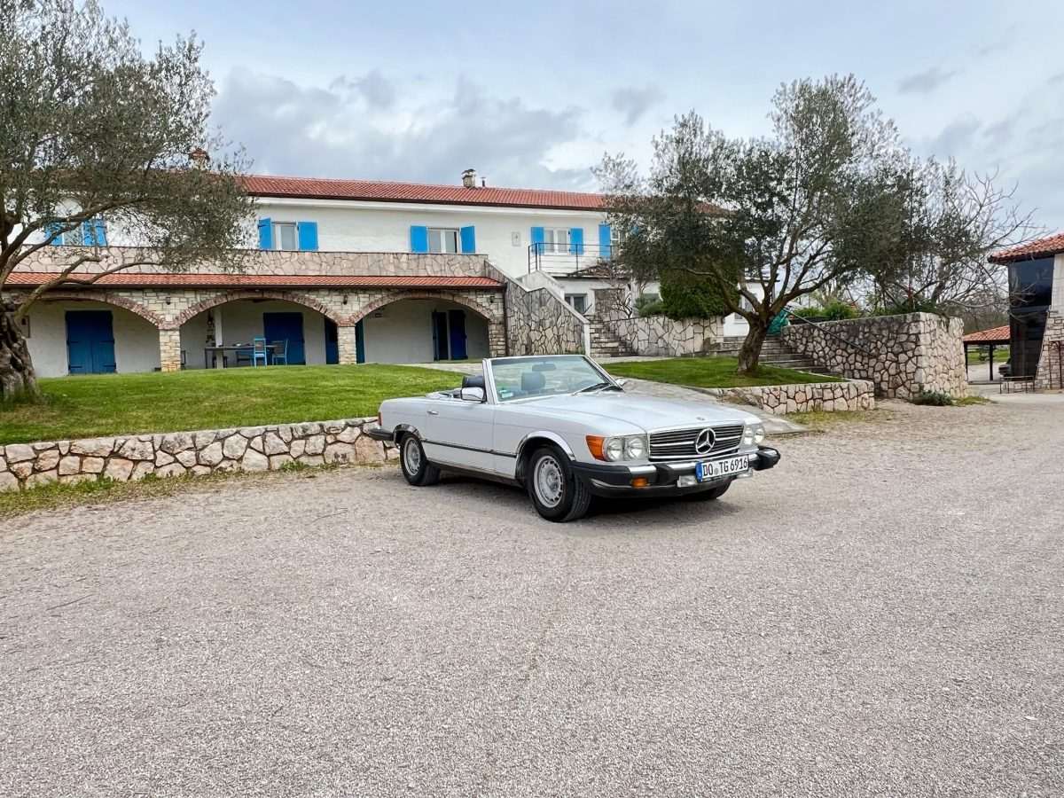 Mercedes oldtimer / Foto: Fenix (ustupljeno restoran Marić Gaj)