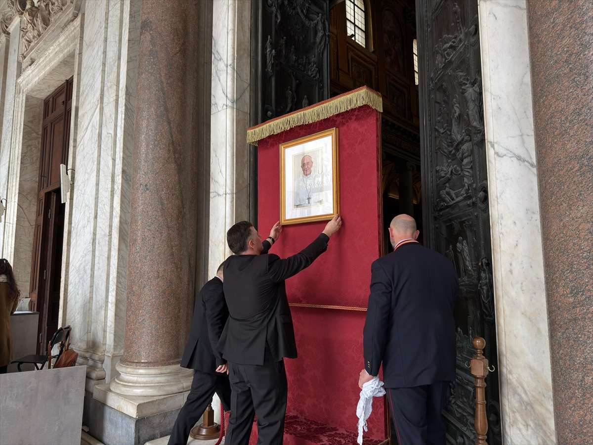 Preminuo je papa Franjo/ Foto: Anadolu