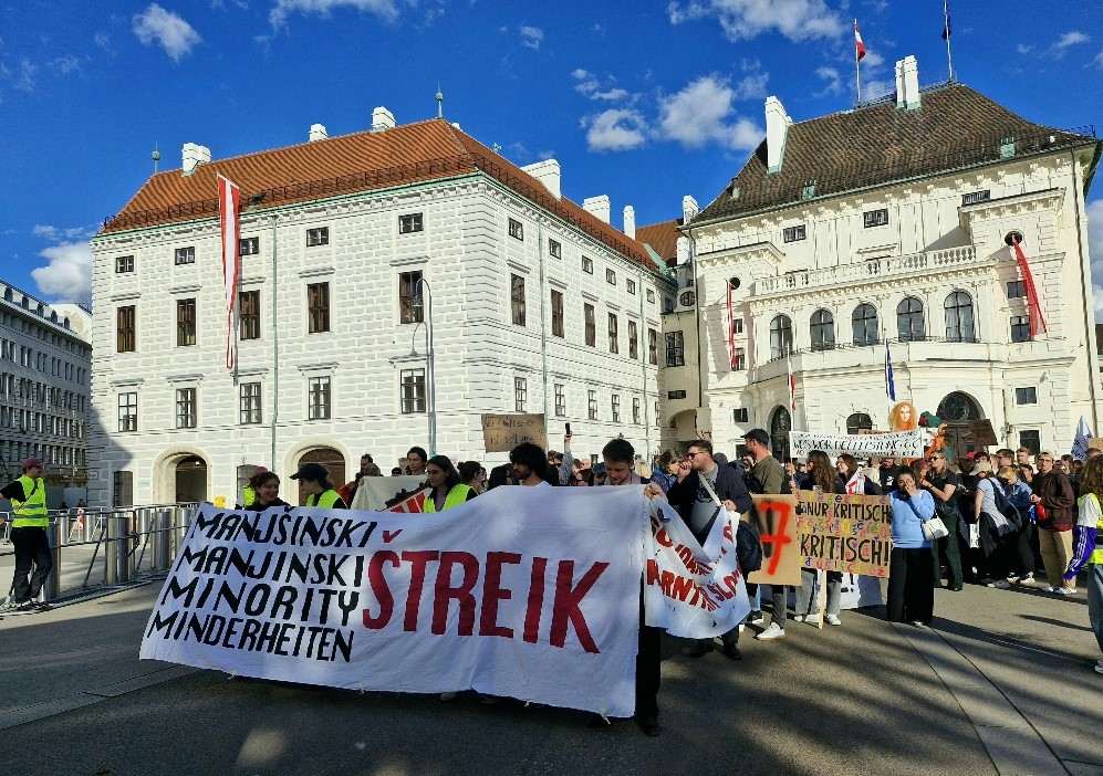 Prosvjed gradišćanskih Hrvata i koruških Slovenaca u Beču / Foto: Fenix (S. Herek)