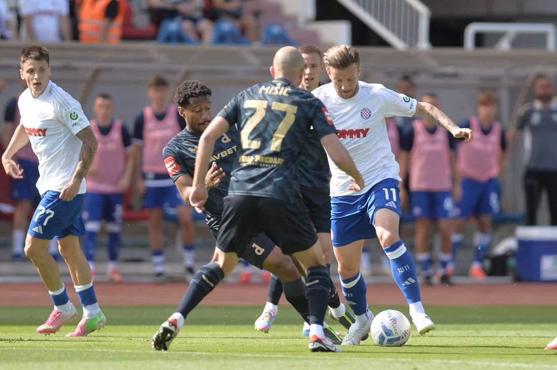 DERBI SVIH DERBIJA: Dinamo pobijedio Hajduk na Poljudu i preuzeo vrh HNL-a