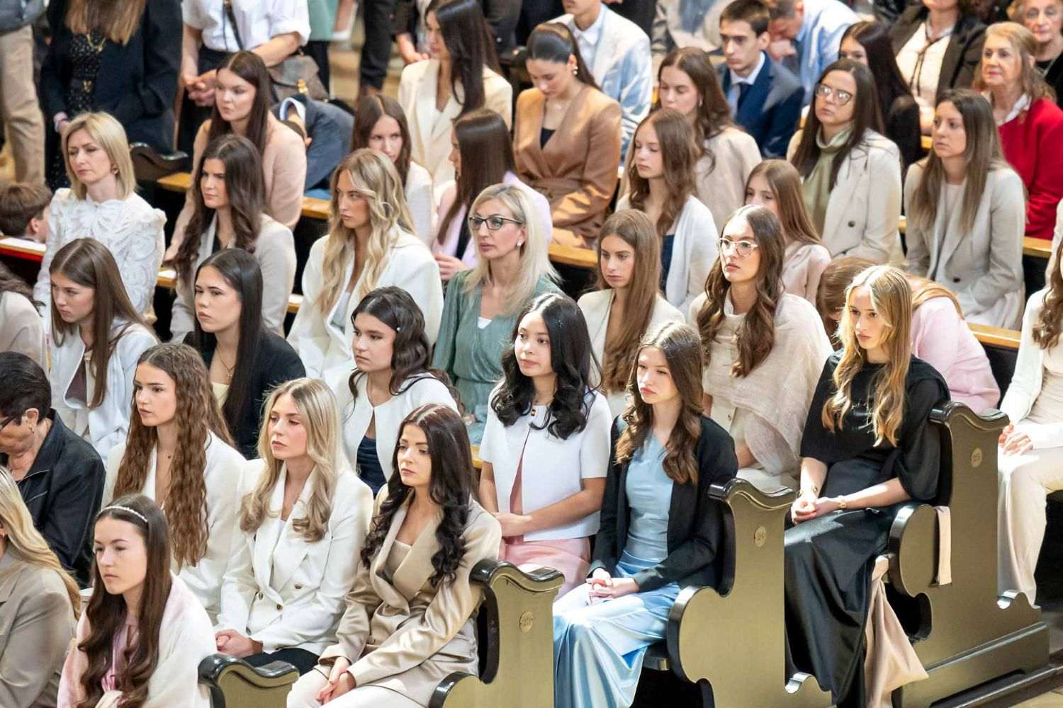 Krizma u HKŽ München / Foto: Fenix (Ž. Nedić)