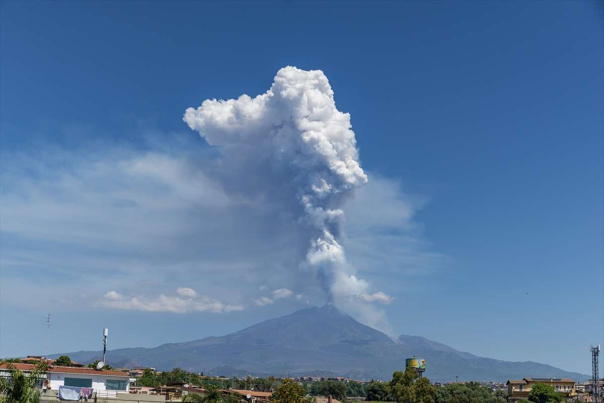 Urušavanje kratera vulkana Etna