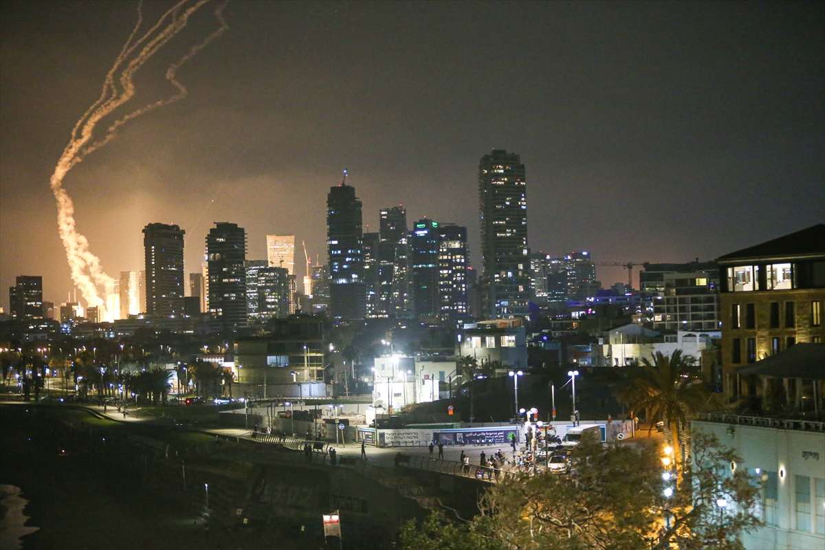 Raketni iranski napad na Tel Aviv Foto: Anadolu