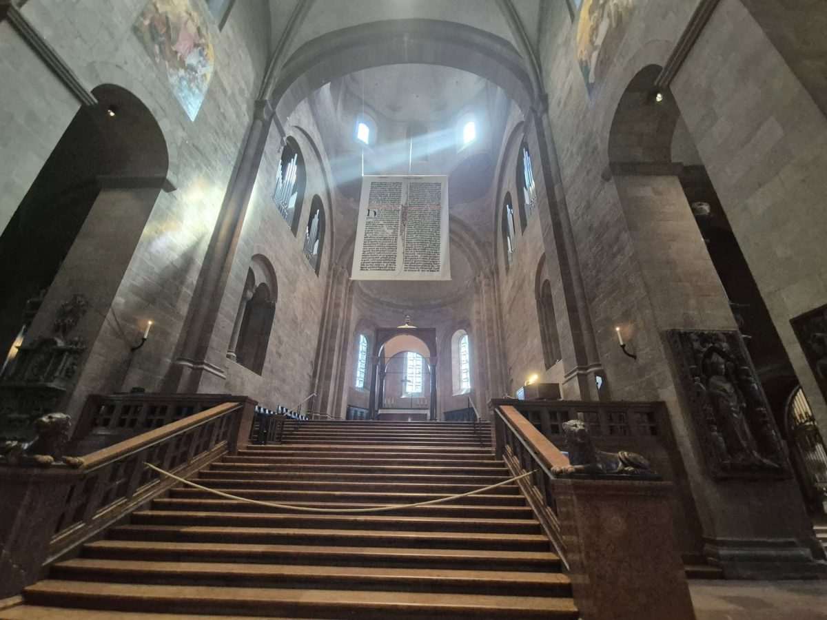 Prva stranica Evanđelja po Ivanu iz slavne Gutenbergove Biblije / Foto: Fenix (MD)