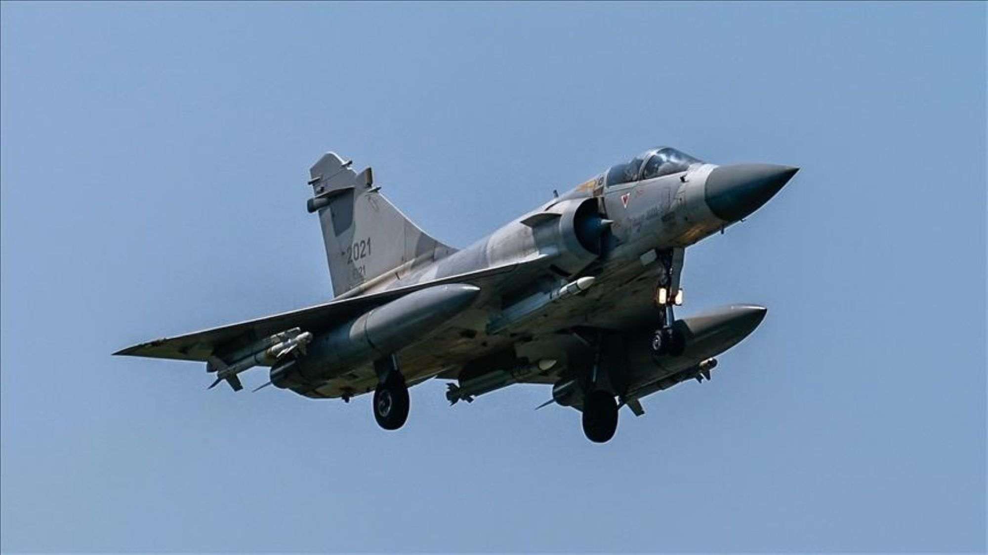UKRAJINA OSTALA BEZ BORBENOG ZRAKOPLOVA: Francuski lovac Mirage-2000 srušio se u Ukrajini