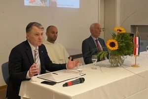 HAMBURG: Predavanje u povodu obljetnice 1100 godina Hrvatskog kraljevstva HAMBURG: Predavanje u povodu obljetnice 1100 godina Hrvatskog kraljevstva