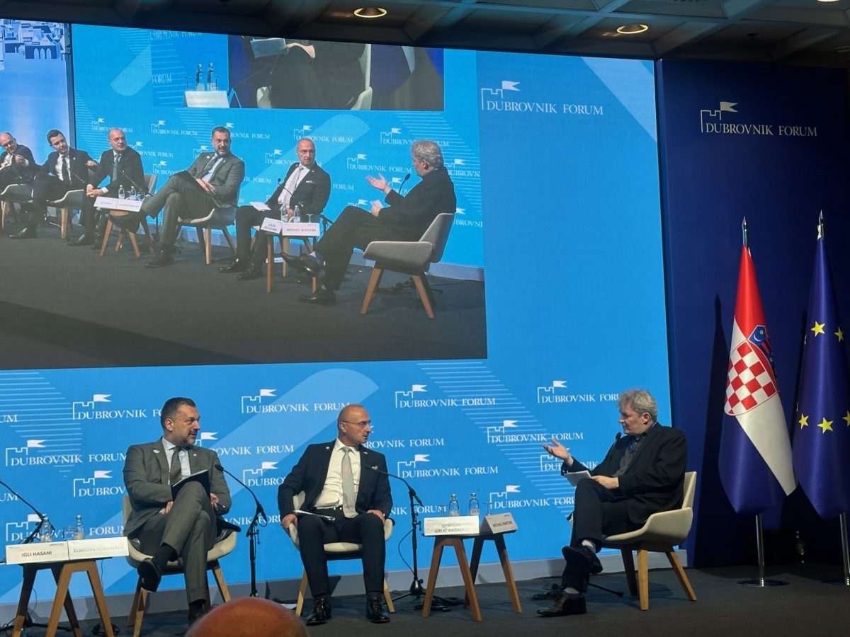 GRLIĆ RADMAN NA DUBROVNIK FORUMU: Hrvati u BiH moraju biti ravnopravni, bez toga ne bi bilo Daytona
