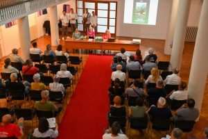 VEČER POSVEĆENA OČUVANJU KULTURNE BAŠTINE: Knjiga „Identitet Moliških Hrvata“ Marte Račić predstavljena u Metkoviću VEČER POSVEĆENA OČUVANJU KULTURNE BAŠTINE: Knjiga „Identitet Moliških Hrvata“ Marte Račić predstavljena u Metkoviću