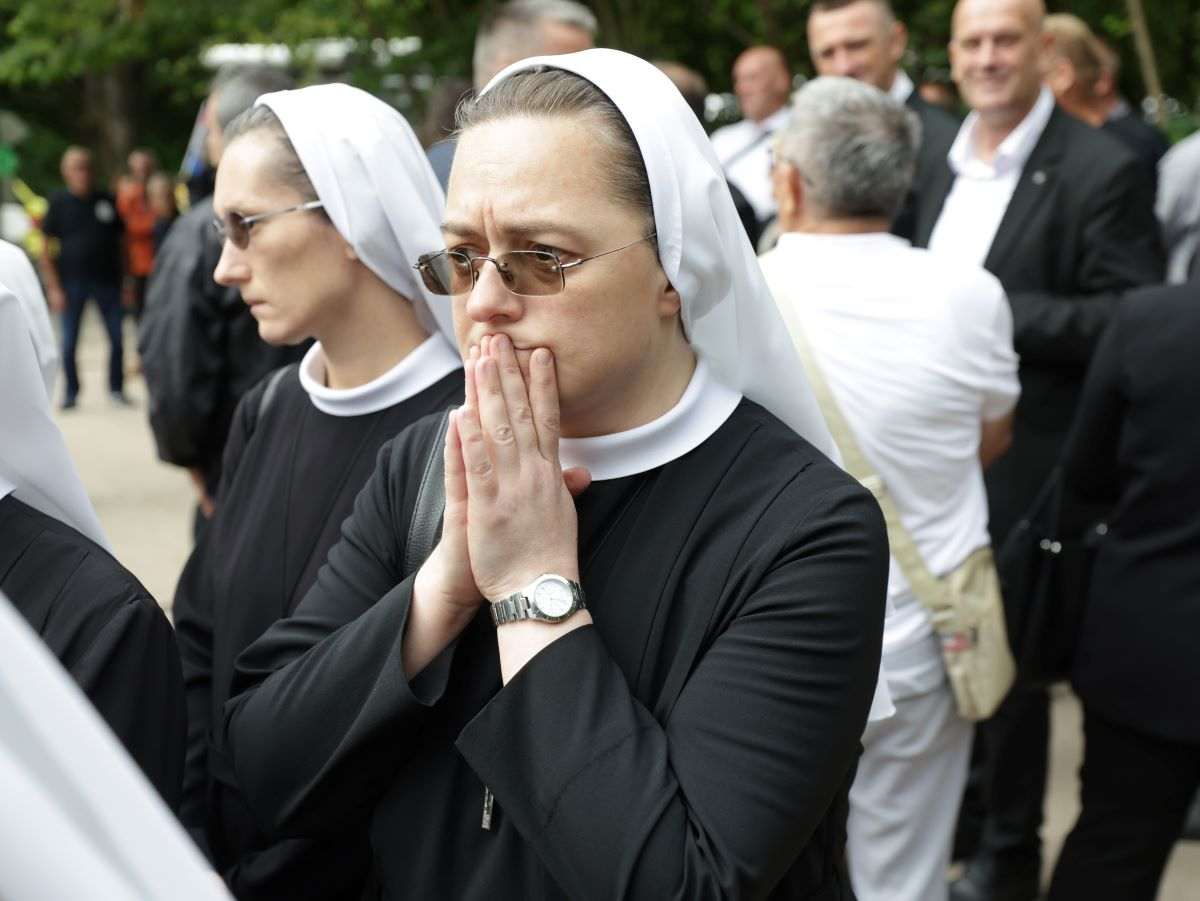 MINISTAR TOMO MEDVED NA JAZOVKI: Beskompromisna osuda strašnih zločina komunizma