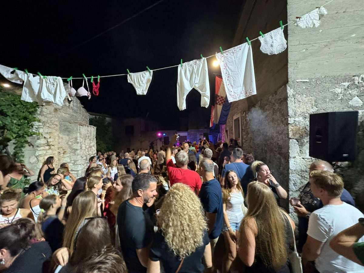Na Pašmanu održana 11. Mišulića siđa / Foto: Fenix (Zara Bačić)