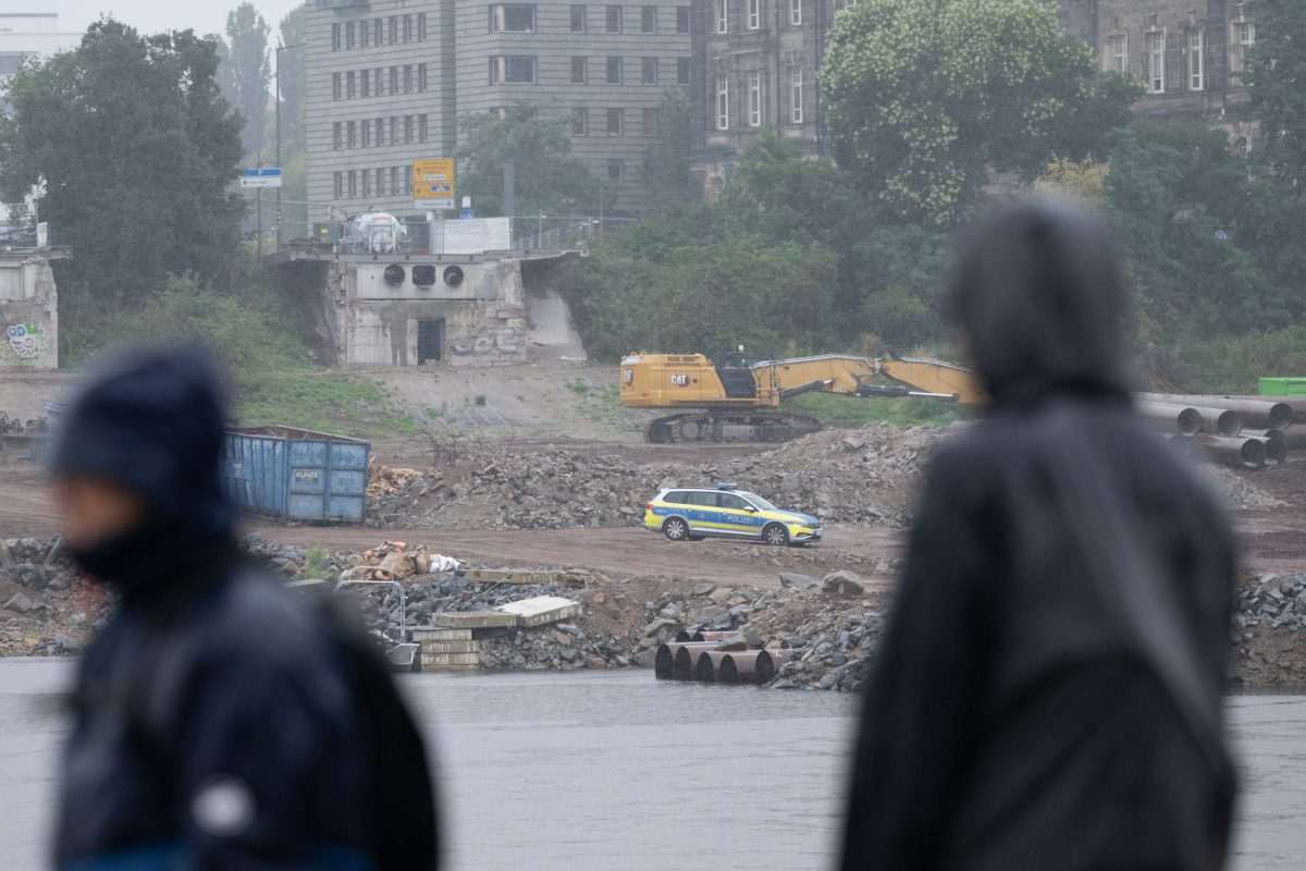 Evakuacija zbog bombe/ Foto: Sebastian Kahnert/dpa