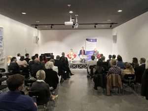 HRVATSKA KULTURA U BERNU: Predstava Mire Gavrana i književni susret oduševili publiku