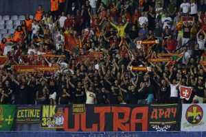 ISPRIKA CRNOGORSKIH NAVIJAČA U MAKSIMIRU: "Sa Lovćena vila kliče, oprosti nam Dubrovniče"  