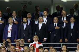 ISPRIKA CRNOGORSKIH NAVIJAČA U MAKSIMIRU: "Sa Lovćena vila kliče, oprosti nam Dubrovniče"  