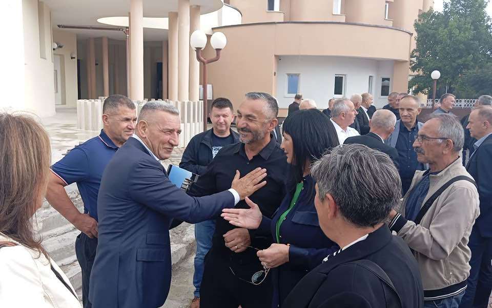 „ČASNI VITEZ HRVATSKE VOJSKE“: Hvala ti Bože što si nam u trenutcima stvaranja Domovine i opstojnosti hrvatskog naroda i Katoličke Crkve podario generala Rosu „ČASNI VITEZ HRVATSKE VOJSKE“: Hvala ti Bože što si nam u trenutcima stvaranja Domovine i opstojnosti hrvatskog naroda i Katoličke Crkve podario generala Rosu
