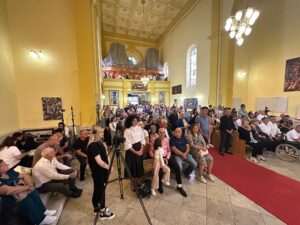 U prepunoj Katedrali Rođenja Blažene Djevice Marije u Trebinju, svečano je proslavljen blagdan svetog Mihovila / Foto: Fenix SIM)