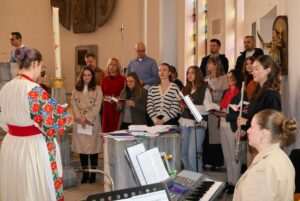 NAKON 6 GODINA SLUŽBE: Sv. misom u Bietigheim-Bissingenu od svojih vjernika se oprostio fra Ante Babić  