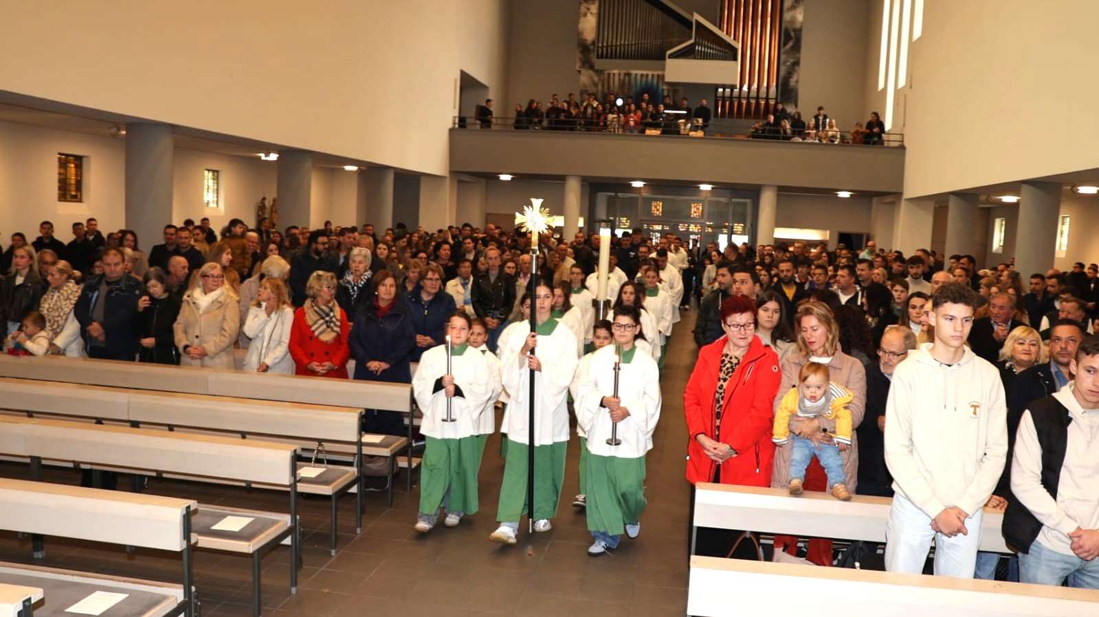 STUTTGART: Završena trodnevna proslava blagdana sv. Franje u čijoj središnjici je bilo slavlje mlade mise fra Olivera Marčinkovića