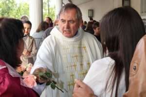 NAKON 6 GODINA SLUŽBE: Sv. misom u Bietigheim-Bissingenu od svojih vjernika se oprostio fra Ante Babić  