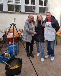 UZ VESELE ZVUKE TAMBURICE: Miris hrvatskih tradicijskih jela širi se na 4. Čobanijadi u Calwu