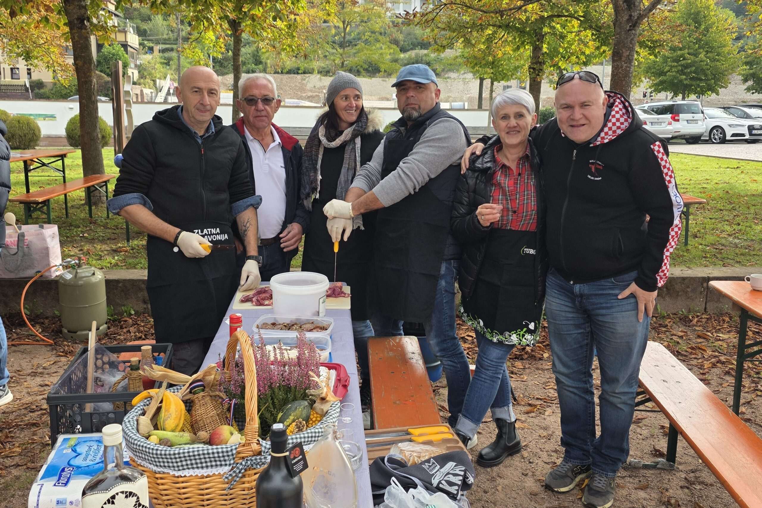 UZ VESELE ZVUKE TAMBURICE: Miris hrvatskih tradicijskih jela širi se na 4. Čobanijadi u Calwu