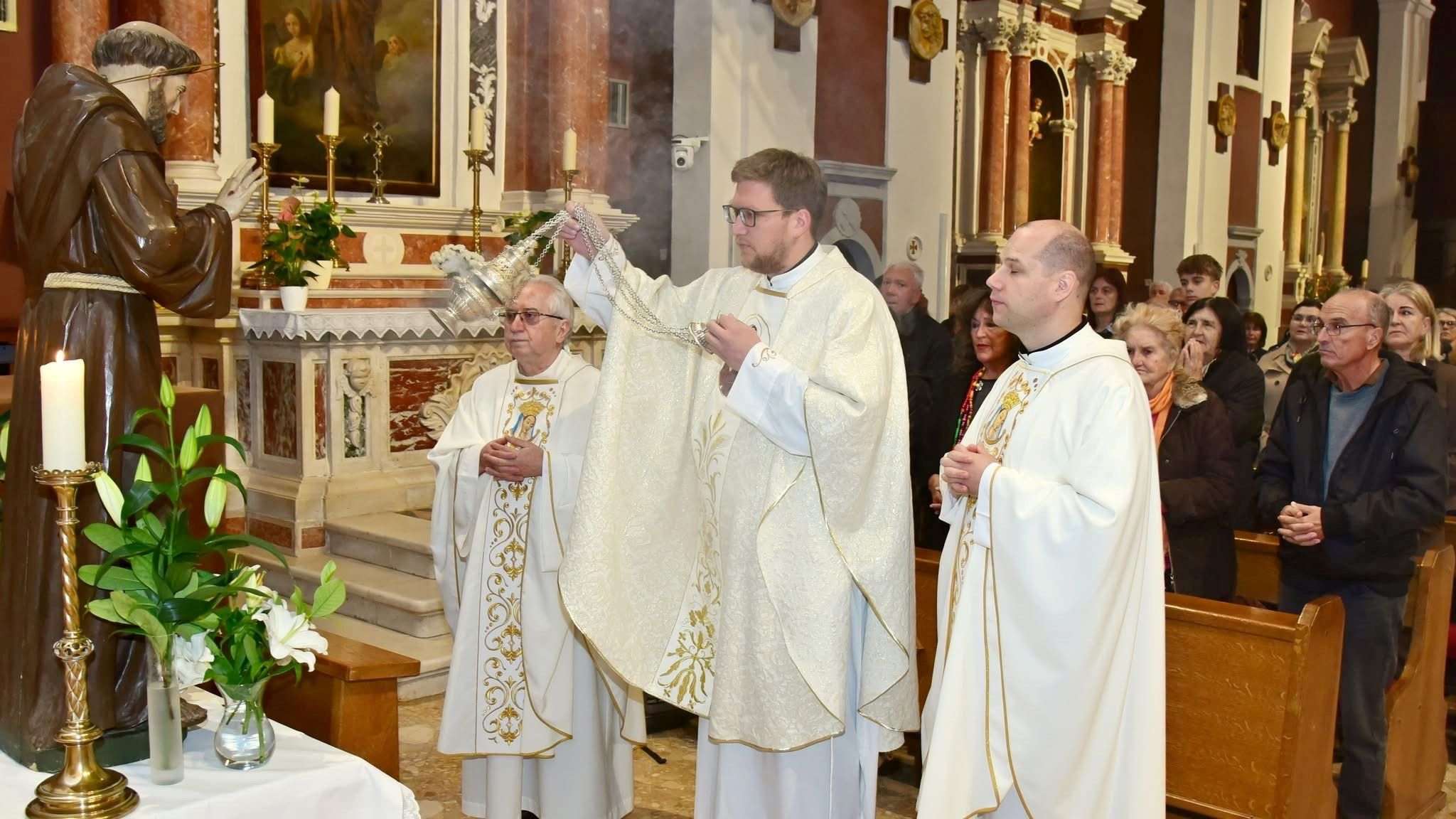 SVEČANO U SINJU: Proslavljena svetkovina sv. Franje Asiškog i 800. obljetnica „Pjesme stvorova“.   