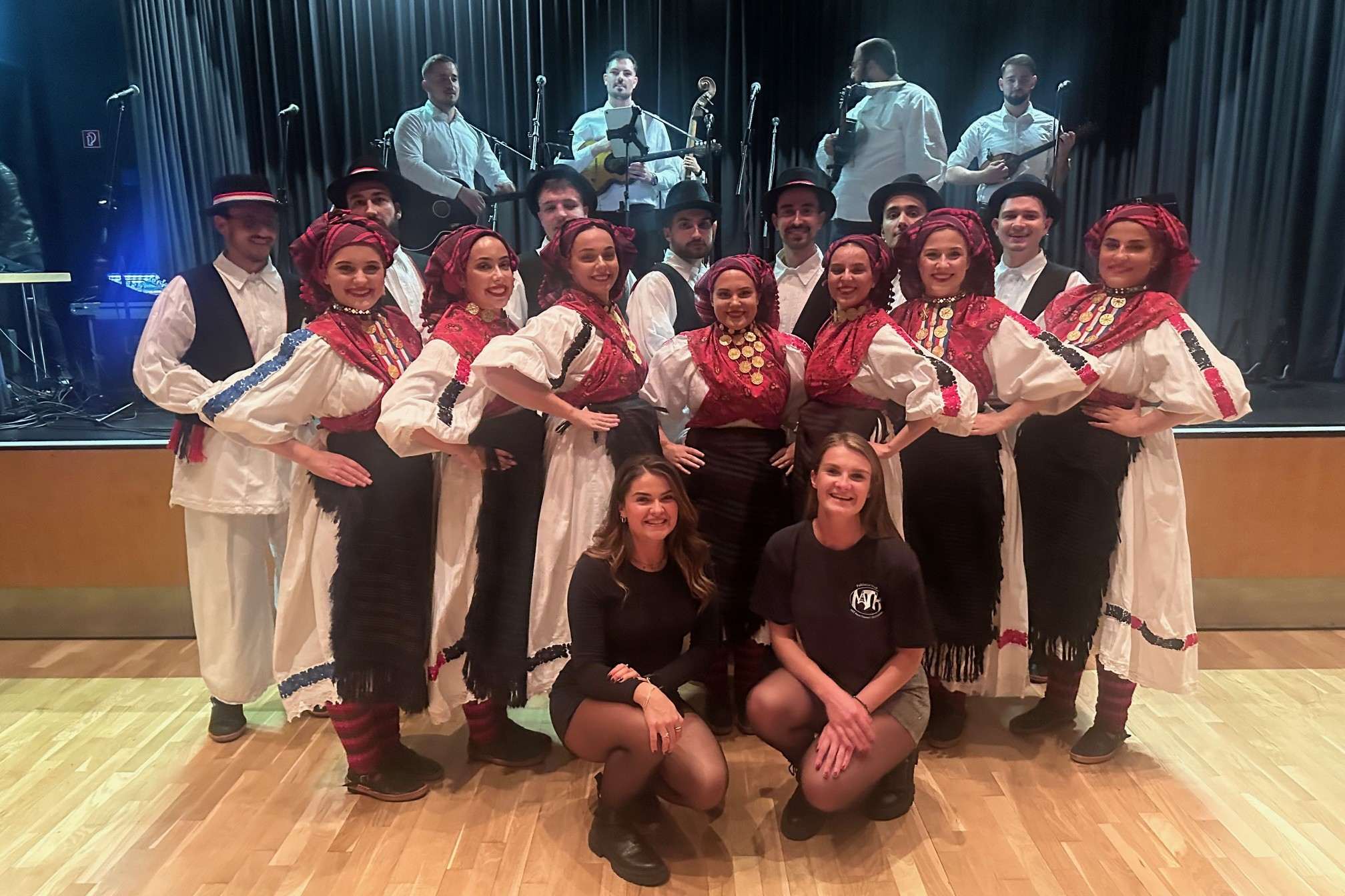 SLAVONSKE PJESME ODJEKIVALE MAJNOM: Slavonske Lole oduševile nastupom na Slavonskoj večeri u Frankfurtu zajedno sa TS Mirakul i folklorašima HKM iz Kelkheima