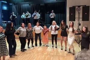 SLAVONSKE PJESME ODJEKIVALE MAJNOM: Slavonske Lole oduševile nastupom na Slavonskoj večeri u Frankfurtu zajedno sa TS Mirakul i folklorašima HKM iz Kelkheima