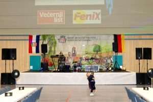 POSAVSKA VEČER U STUTTGARTU: Više od 1.100 gostiju na 10. kulturno-zabavnoj manifestaciji Hrvata iz Bosanske Posavine