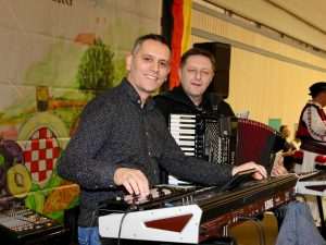 POSAVSKA VEČER U STUTTGARTU: Više od 1.100 gostiju na 10. kulturno-zabavnoj manifestaciji Hrvata iz Bosanske Posavine