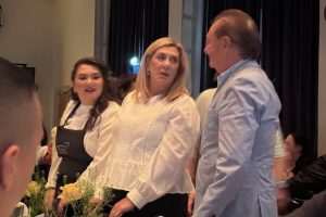 SLAVONSKE PJESME ODJEKIVALE MAJNOM: Slavonske Lole oduševile nastupom na Slavonskoj večeri u Frankfurtu zajedno sa TS Mirakul i folklorašima HKM iz Kelkheima