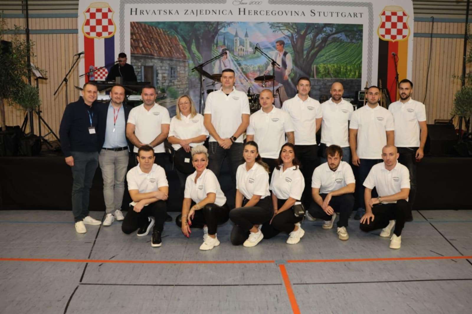 HERCEGOVAČKA VEČER U FILDERSTADTU KOD STUTTGARTA / Snažna poruka: Hercegovinu nismo mukte dobili, čuvajmo je, budimo ponosni...