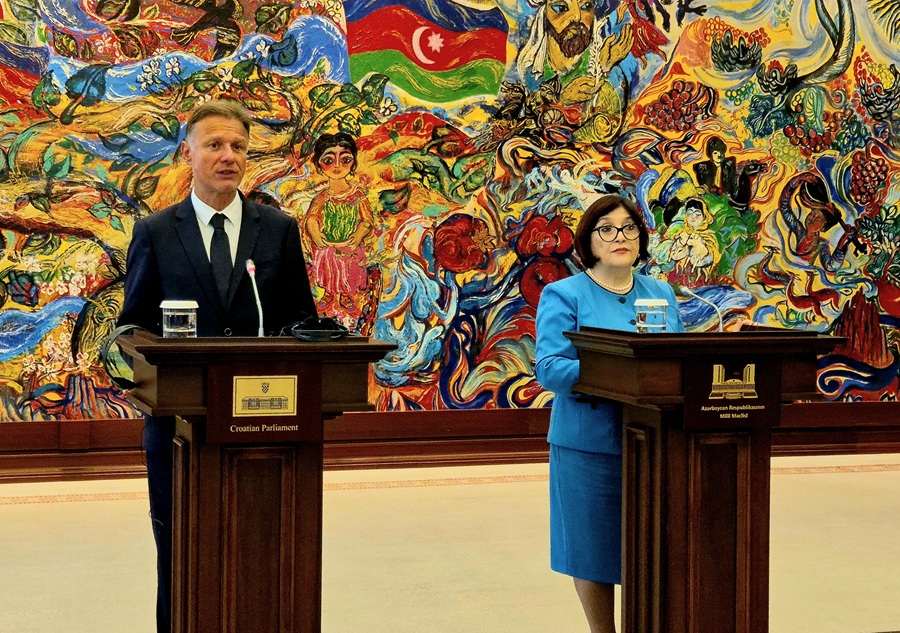 Gordan Jandroković s predsjednicom parlamenta Republike Azerbajdžan Sahibom Gafarovom / Foto: Hina