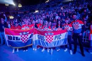 DOMOLJUBNI SPEKTAKL U ARENI ZAGREB: Čak 146 glazbenika zapjevalo najveće hitove hrvatske glazbe uz tisuću zastava Koncert "Domu mom"/ Foto: Jurica Cvitanić/Premier Media Group
